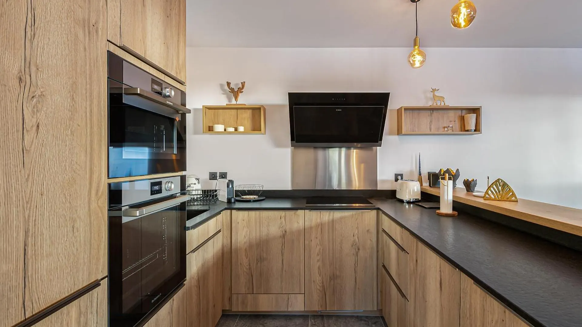 Appartement T3 Avec Parking A 100M Des Pistes A Courchevel, 6 Couchages - Fr-1-563-61
